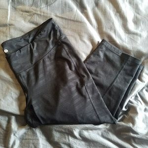 Old Navy active Capri leggings